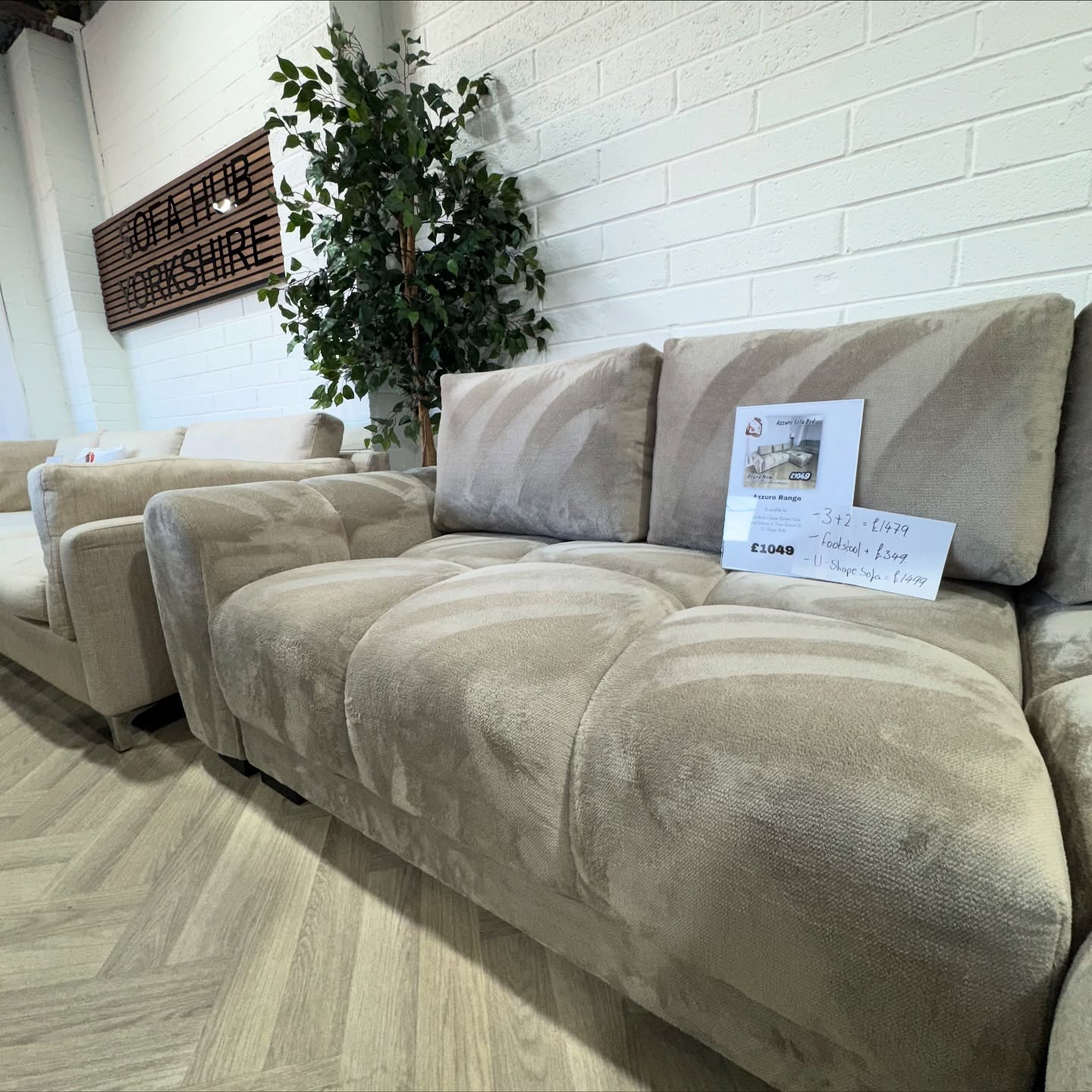 AZZURO Sofa Bed With Reversible Chaise