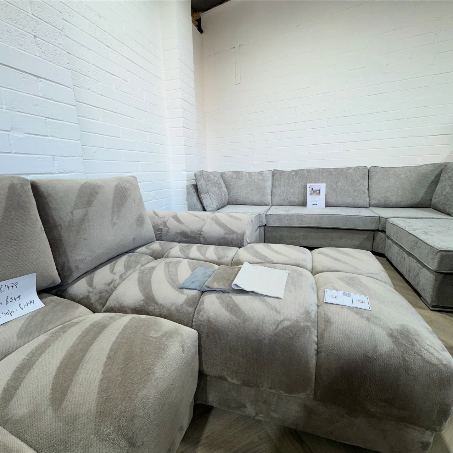 AZZURO Sofa Bed With Reversible Chaise