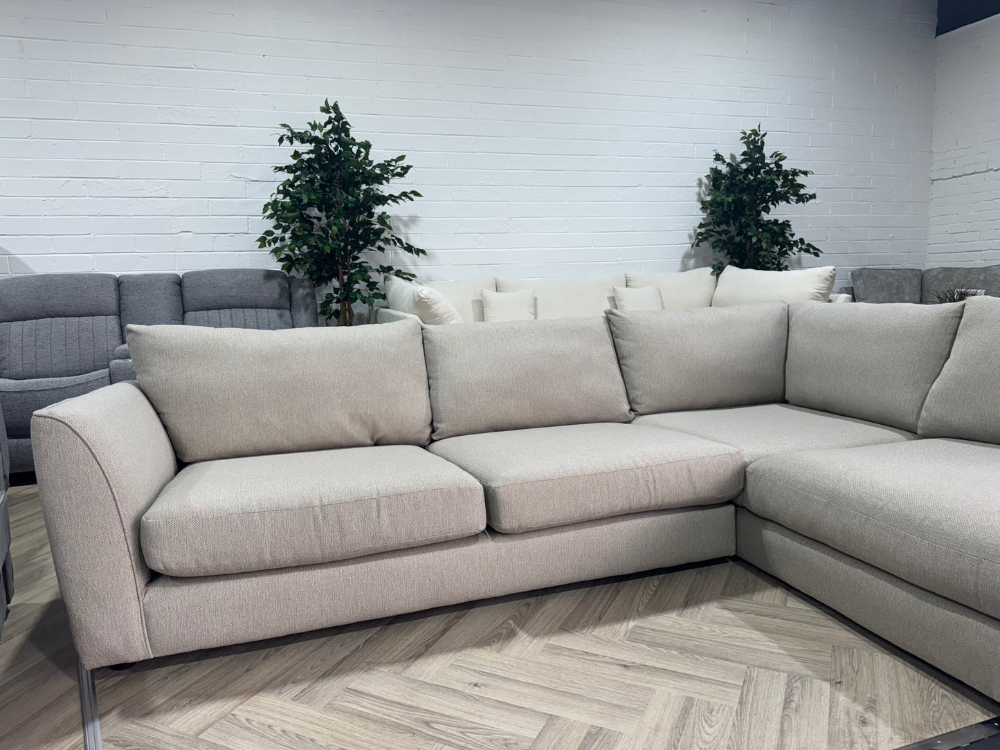 Large Cream DFS Bampton Corner Sofa