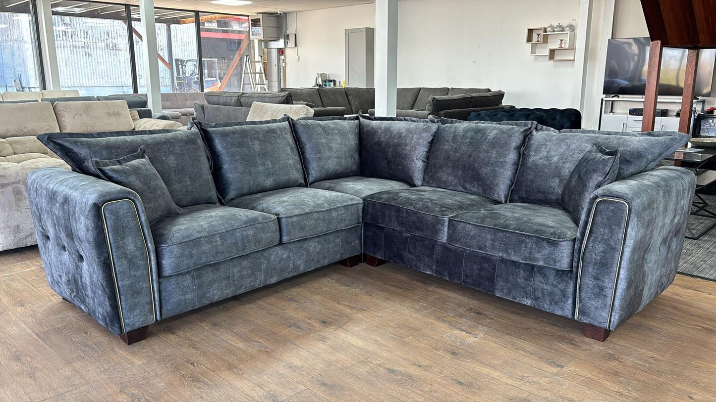 Regent Sofa Black Large Corner