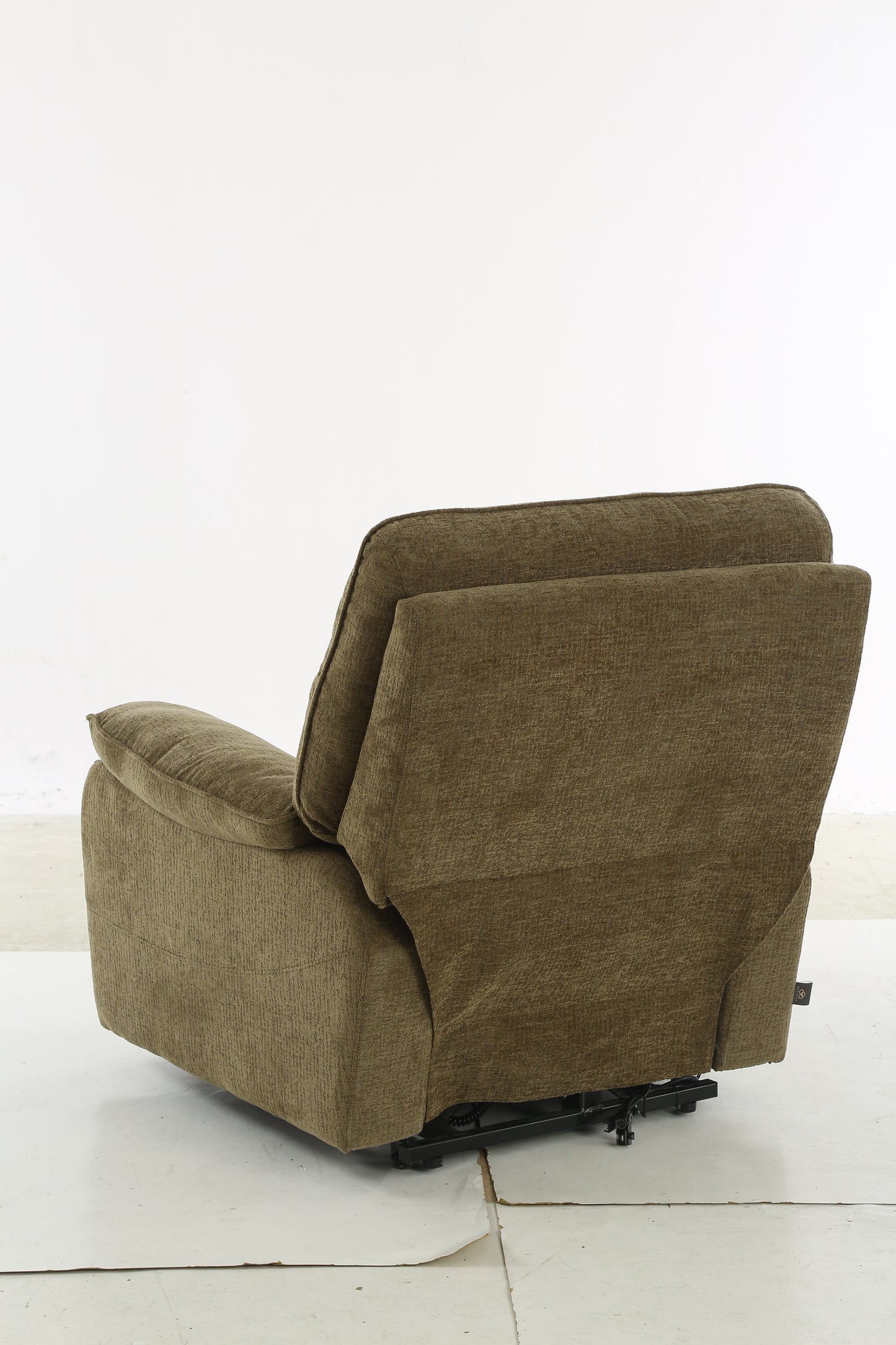 Beckett Rise and Recline Massage Chair Brown