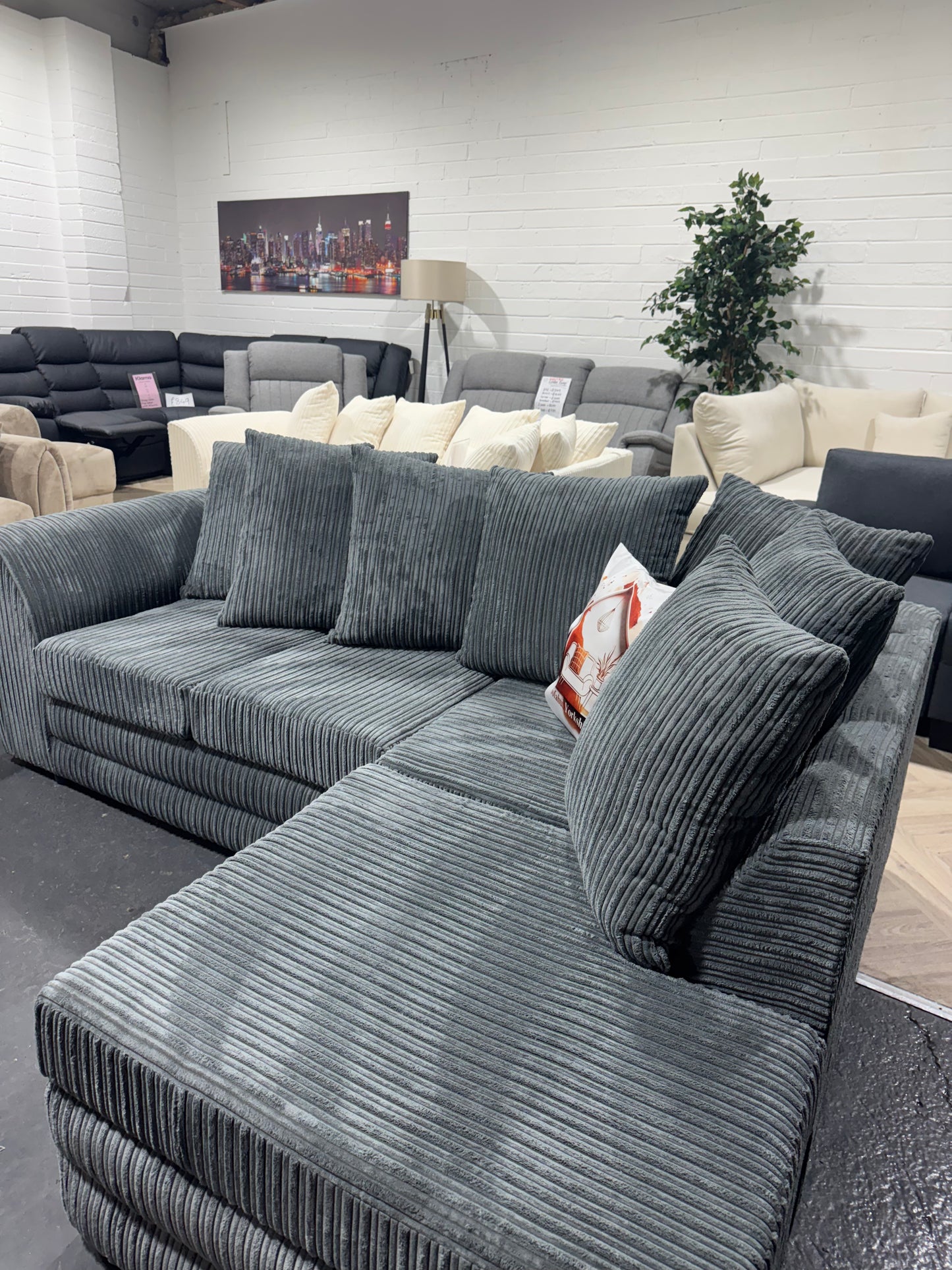 Dylan Corner Sofa - Right Hand Facing